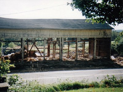 hcl_pic13_barn_hemlock_linsley_hanna_2007_resize400