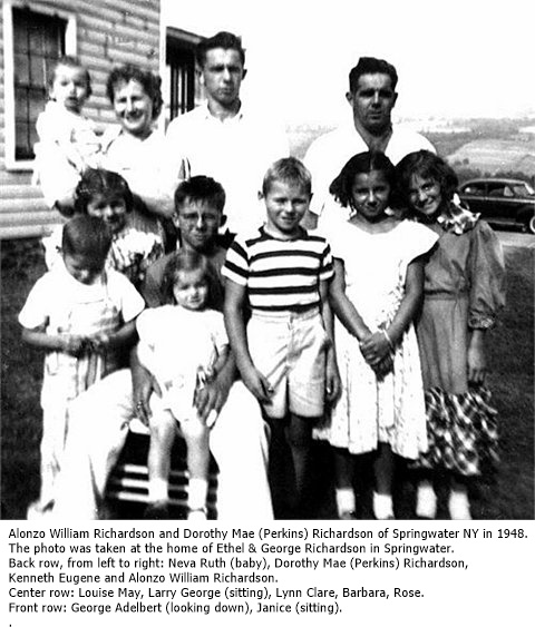 hcl_pic01_people_richardson_alonzo_family_at_george_ethel_richardson_house_1948_resize480x467
